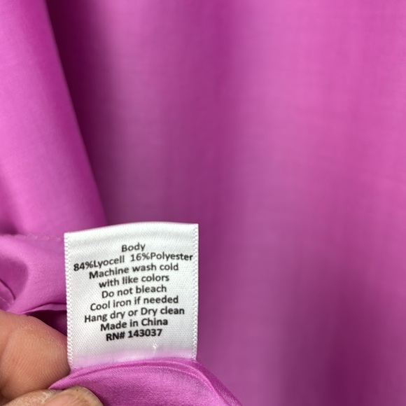 Hunter Bell Milli top, silky fuchsia pink ruffle neck/sleeve relaxed fit blouse - Picture 12 of 12